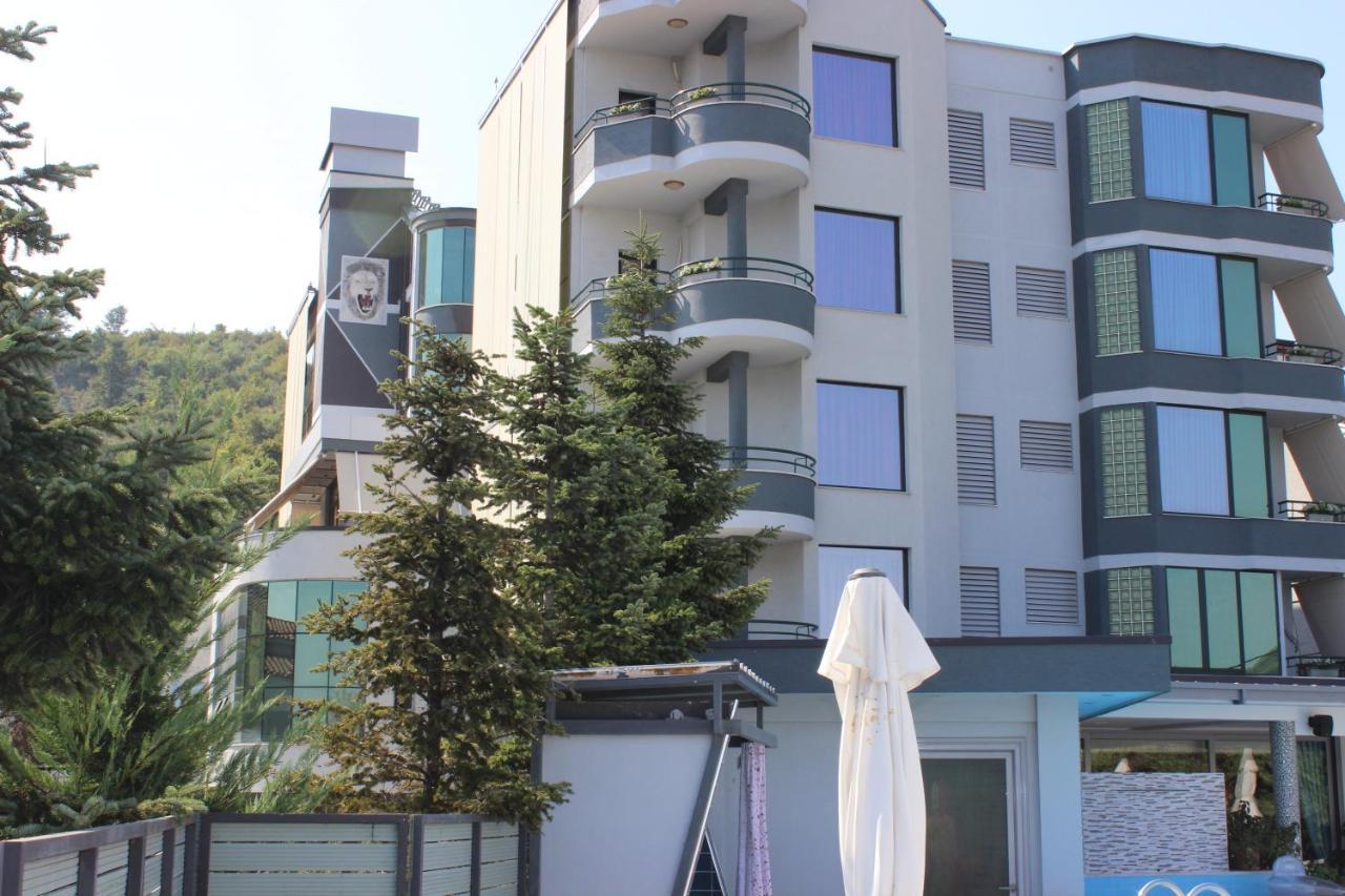 Luander Hotel Tirana Buitenkant foto