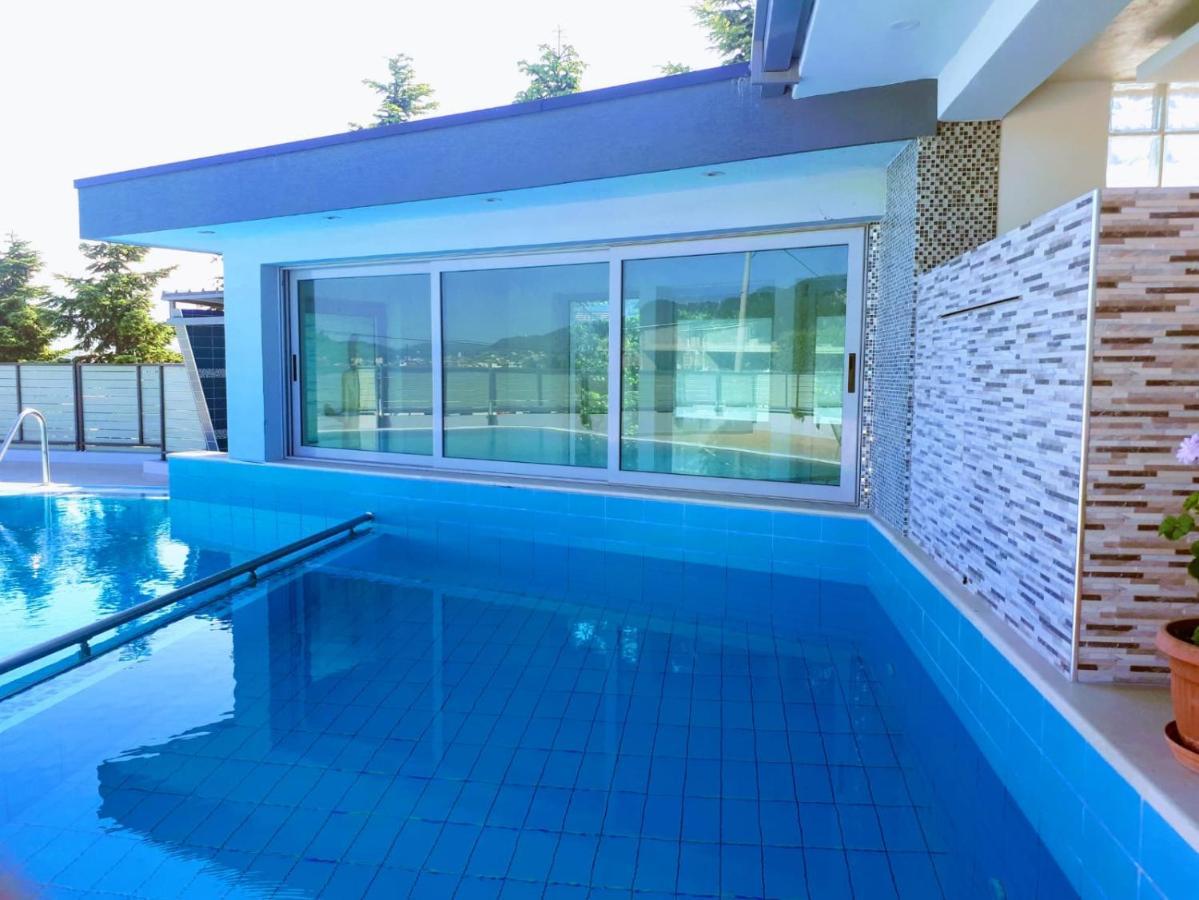 Luander Hotel Tirana Buitenkant foto