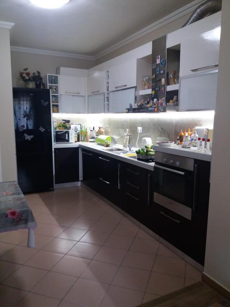 Luander Hotel Tirana Kamer foto