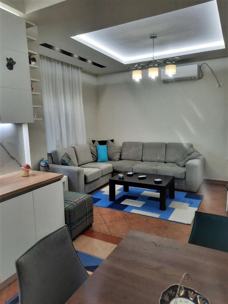 Luander Hotel Tirana Kamer foto