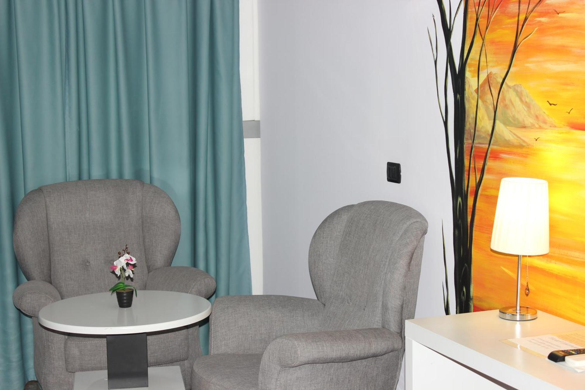 Luander Hotel Tirana Kamer foto
